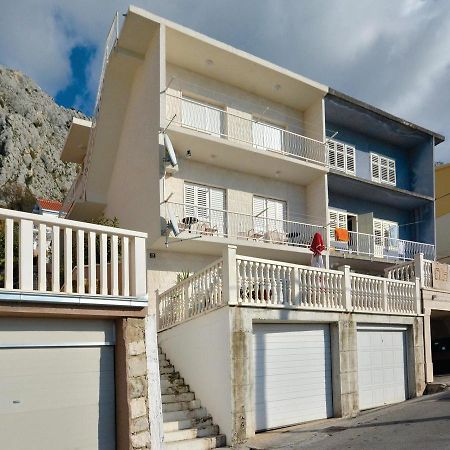 Lovely Apartment In Omis With Kitchen ภายนอก รูปภาพ