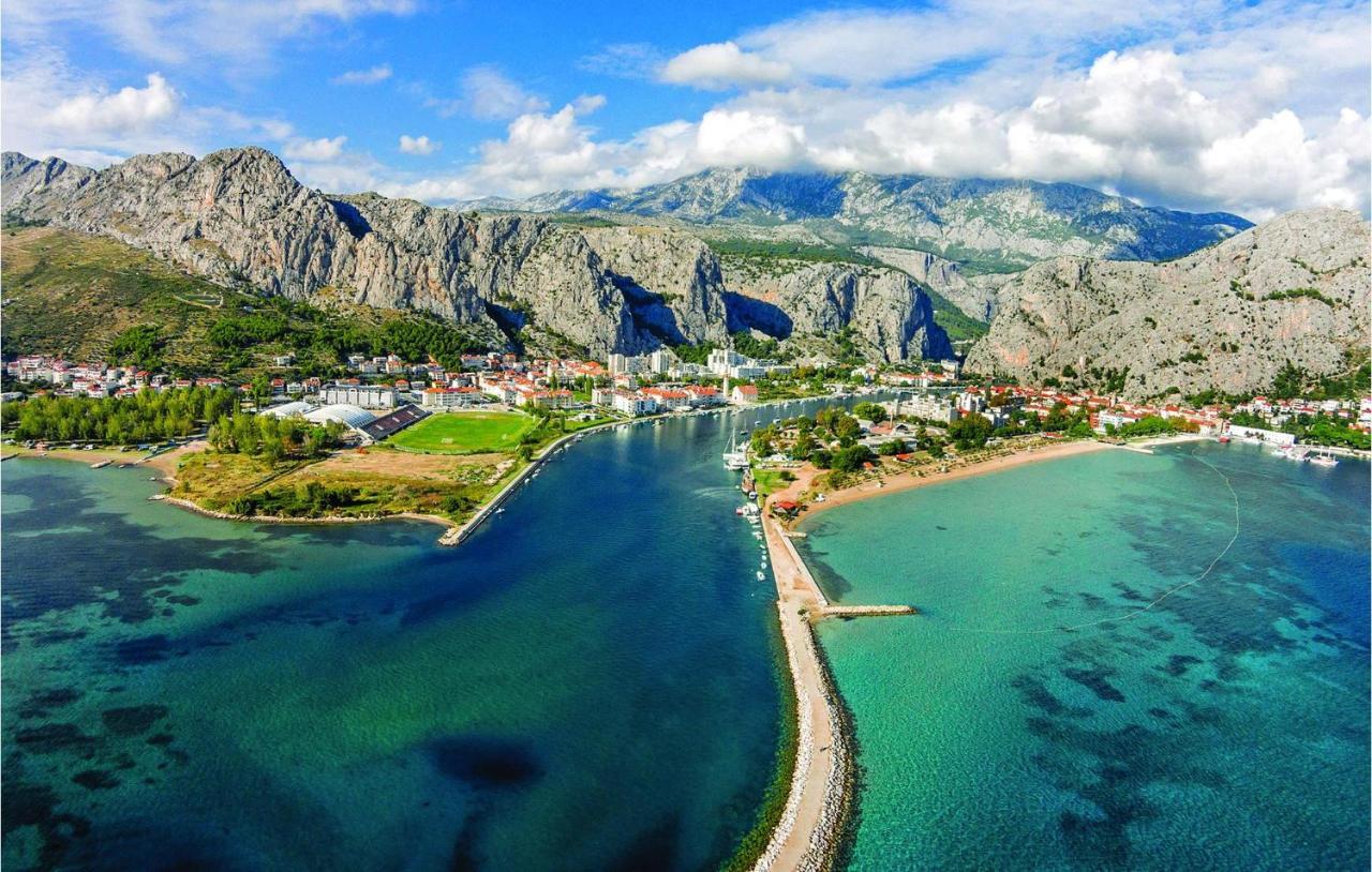 Lovely Apartment In Omis With Kitchen ภายนอก รูปภาพ