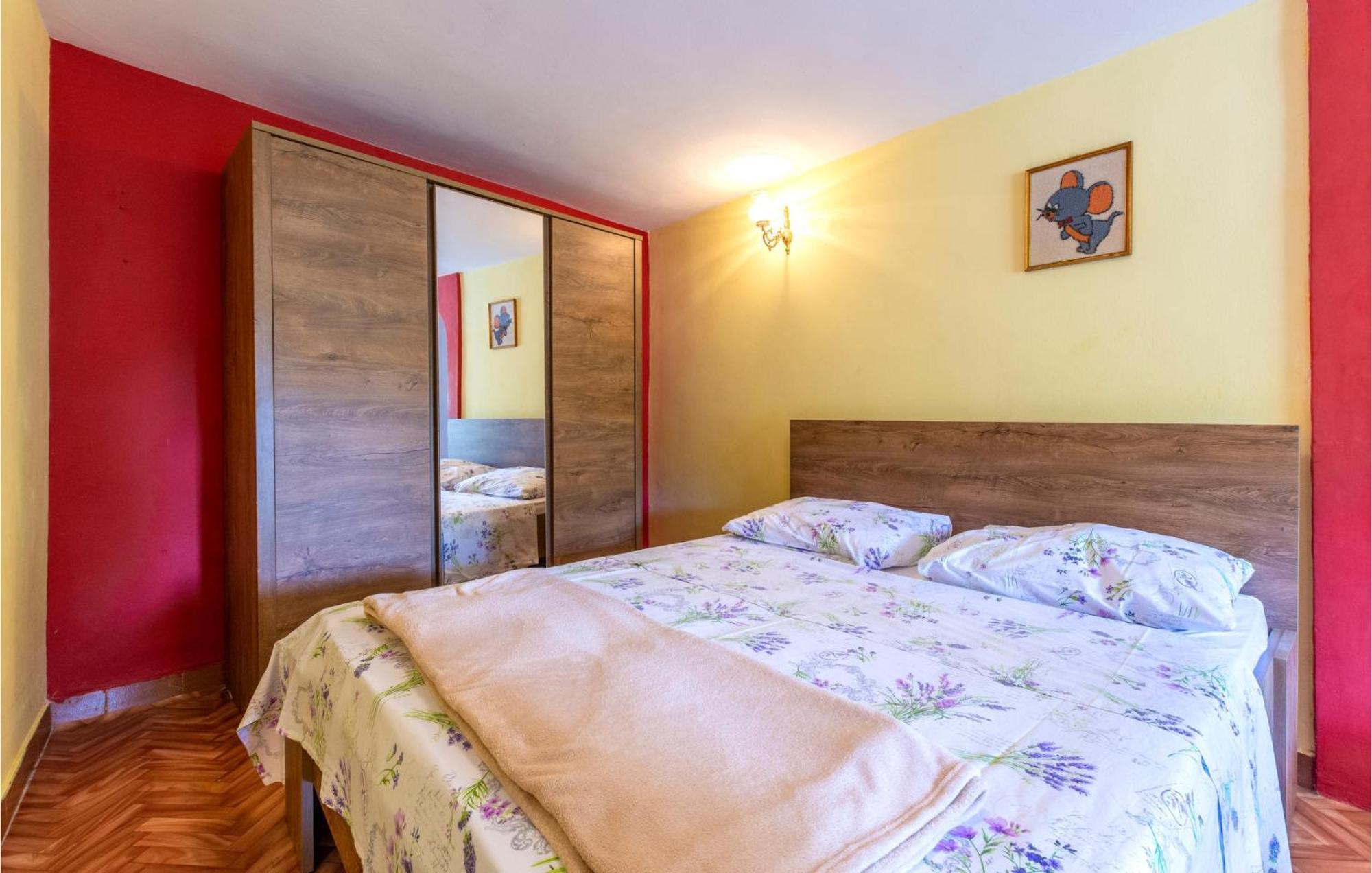 Lovely Apartment In Omis With Kitchen ภายนอก รูปภาพ