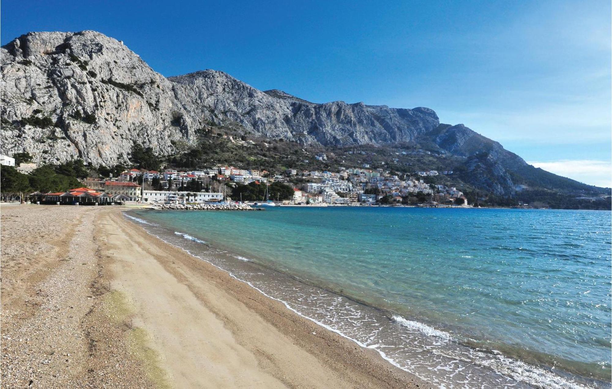 Lovely Apartment In Omis With Kitchen ภายนอก รูปภาพ